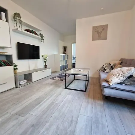 Apartamento 214 In *